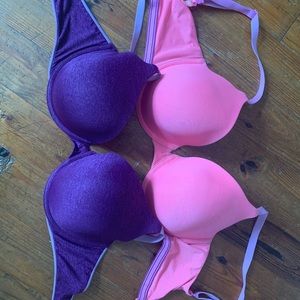 2 VS Bras uplift demi